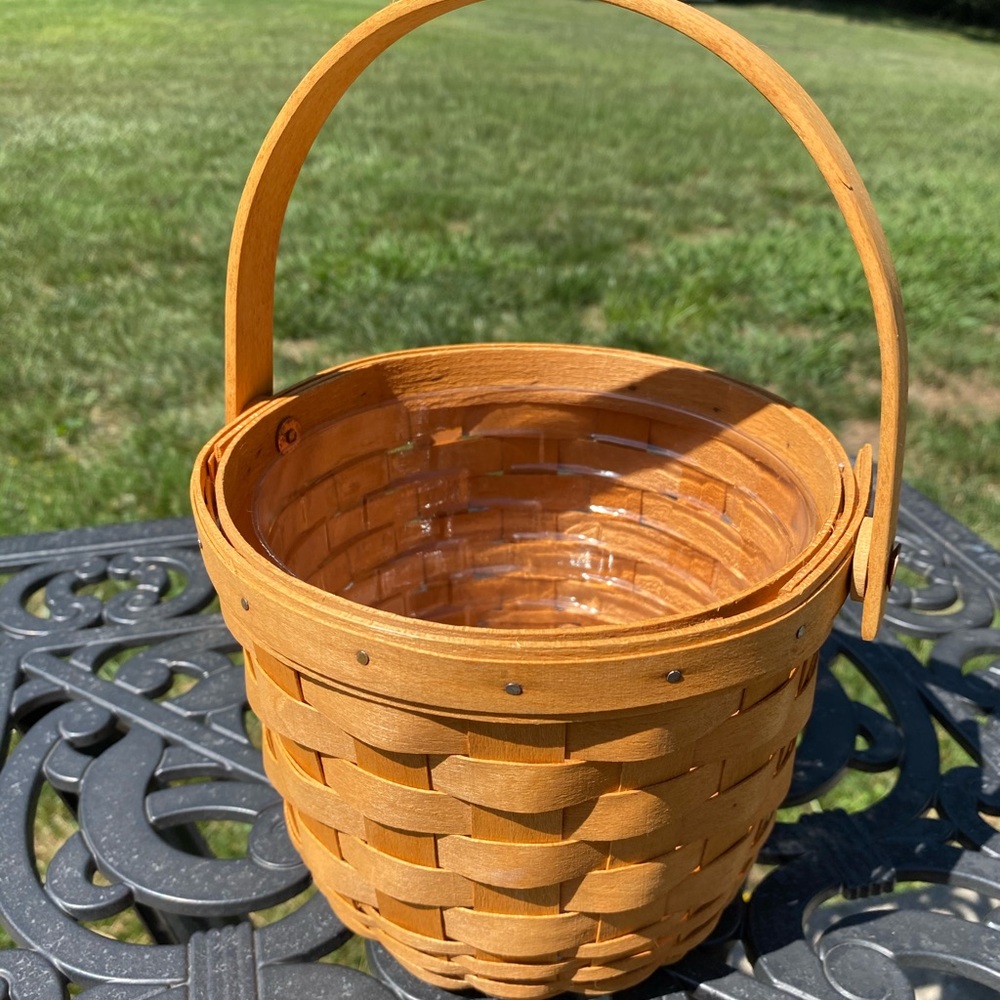 1996 Longaberger Small Fruit Basket